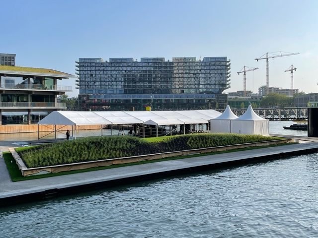 Aluhal op ponton Rotterdam