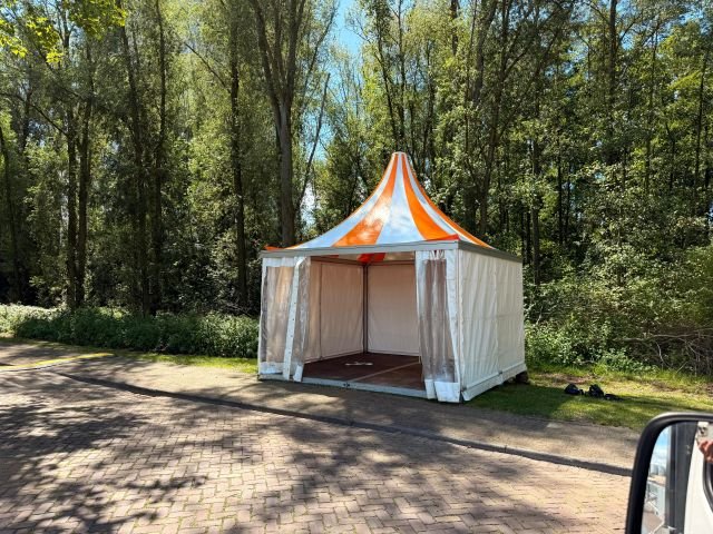Pagodetent oranje/wit