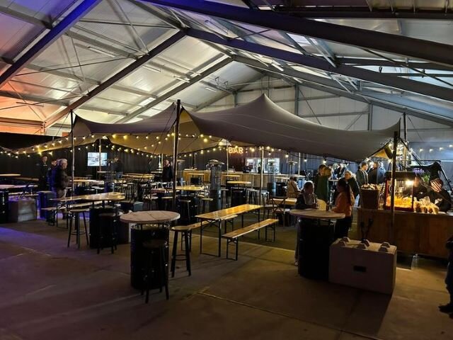 Bedrijfsfeest in loods (3)